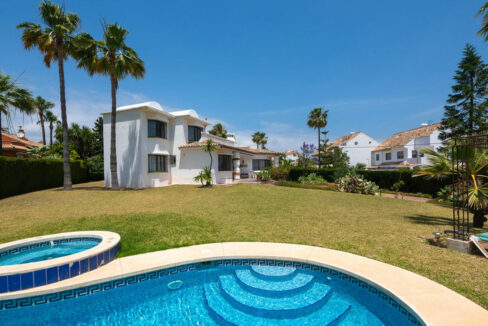 villa in vendita a Estepona