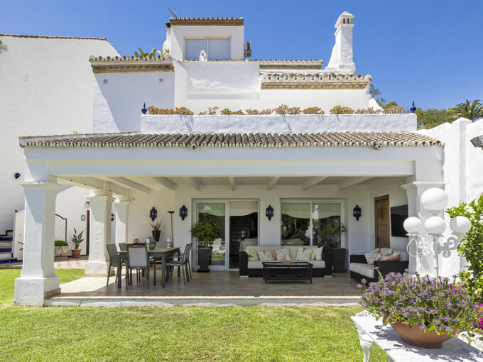 townhouse in Puerto Banus