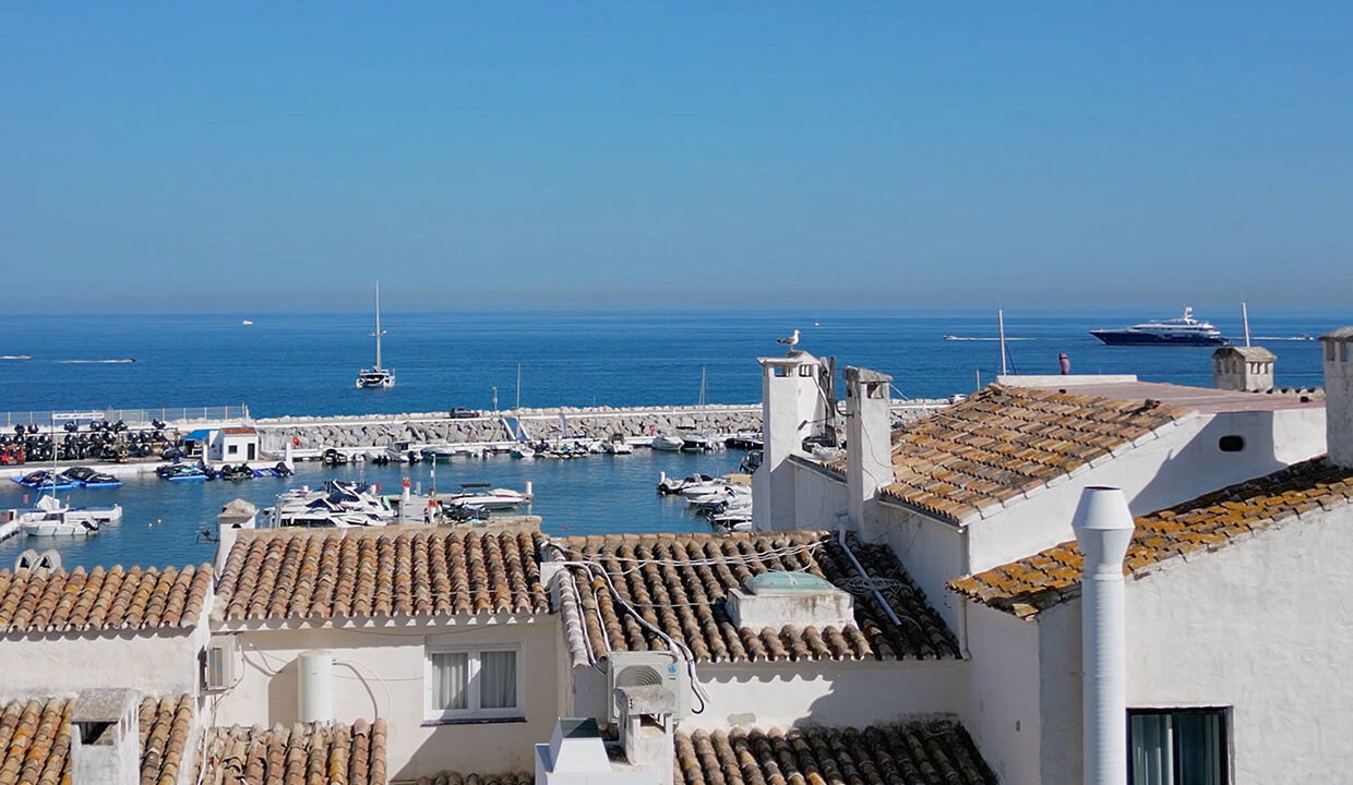 3-Exterior-View-Apartment-Grande-Banus